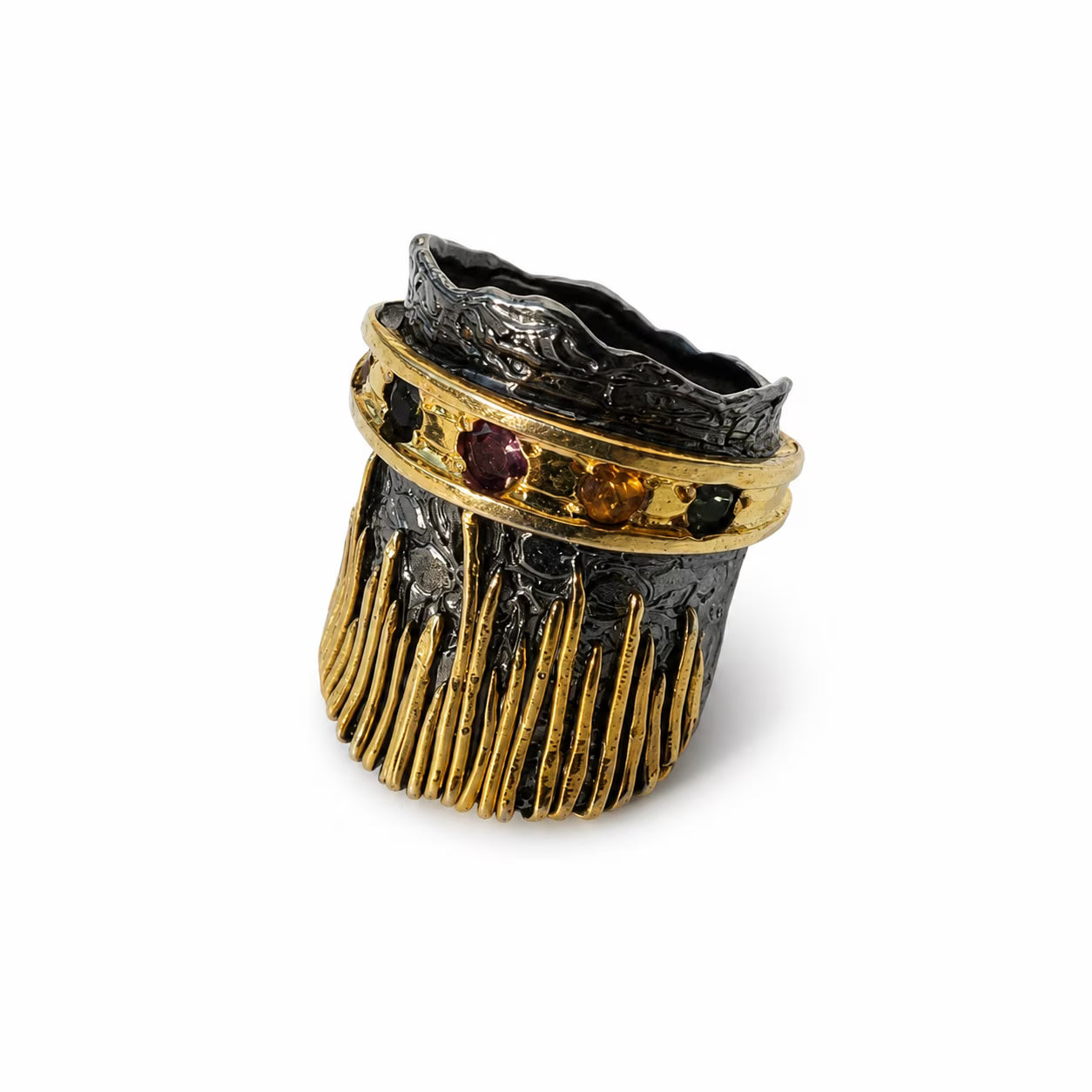 Široki srebrni prsten s raznobojnim turmalinima i dekorativnim detaljima