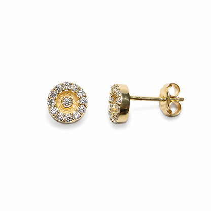 Naušnice zlatne 14KT štift

Ove elegantne štift naušnice izrađene su od 14-karatnog žutog zlata i odišu suptilnom, bezvremenskom elegancijom. Njihova veličina od 0,5 cm pruža izrazito diskretan i minimalistički izgled. Idealne su za svakodnevno nošenje, kombiniranje s drugim nakitom ili kao nježan i profinjen detalj vašem stilu.